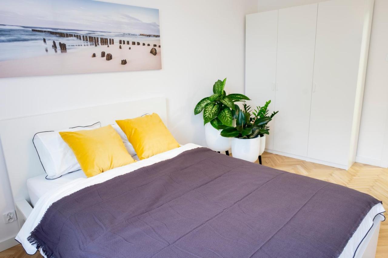 Cristine Apartment Варшава Екстериор снимка