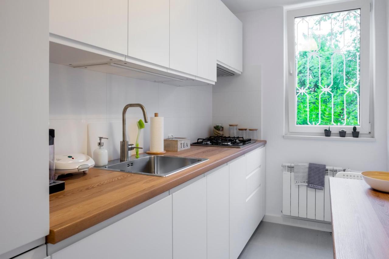 Cristine Apartment Варшава Екстериор снимка